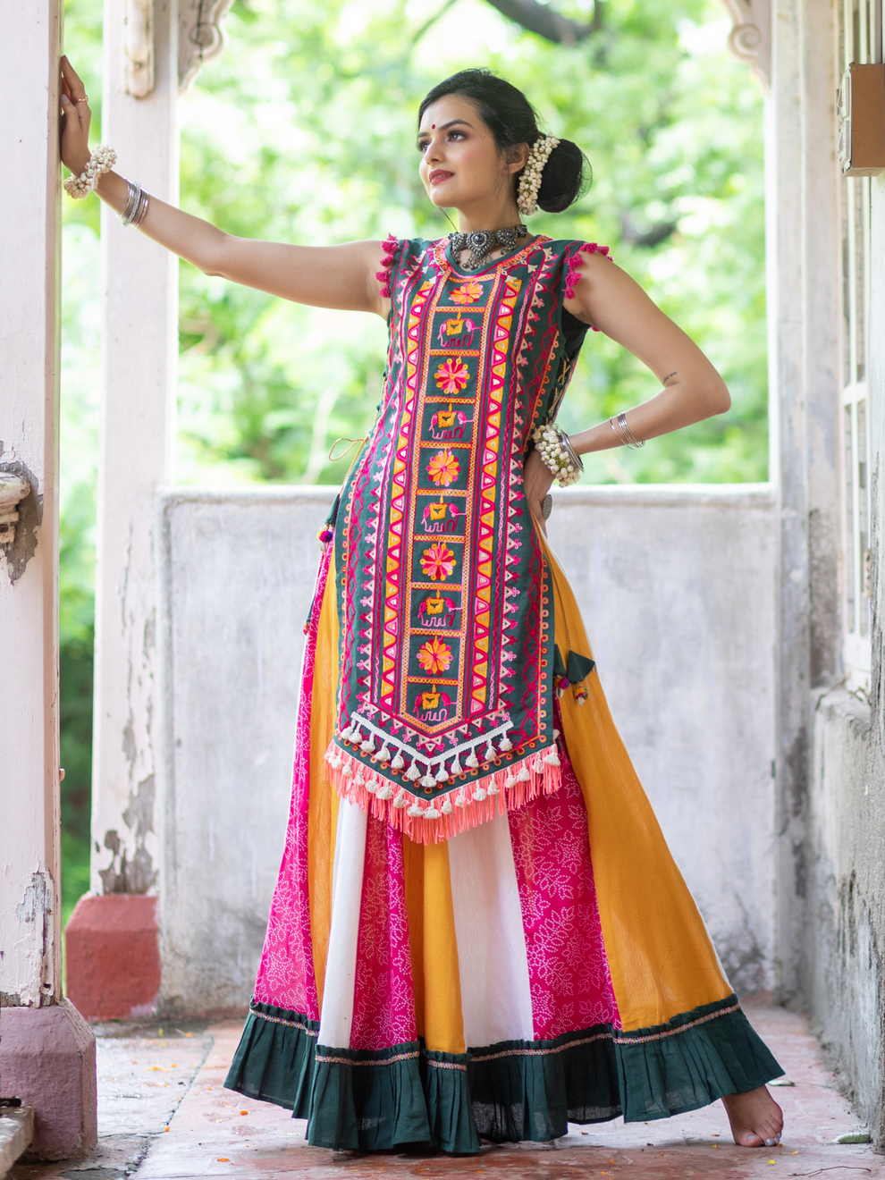 Navratri Garba Garba Special Kedia and Tulip Pants for Women&