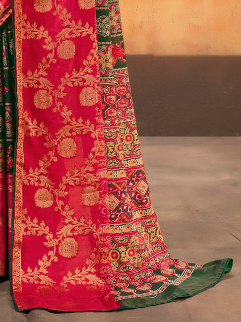 Mahendi Green Pure Maslin Jeqard Silk Patan Patola Silk Saree