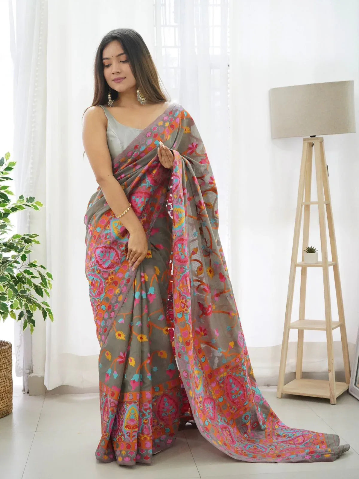 Fancy Kashmiri Pasmina Kachi Work Saree - Anant Exports