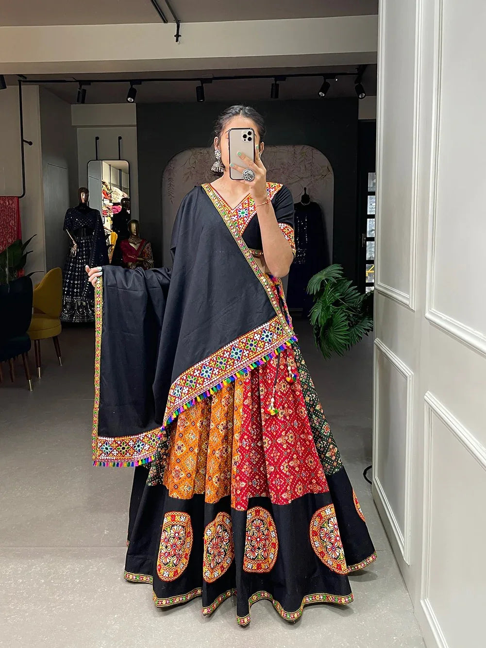 Navratri Fancy Wear Chaniya Choli D.No. 1656 - Anant Exports