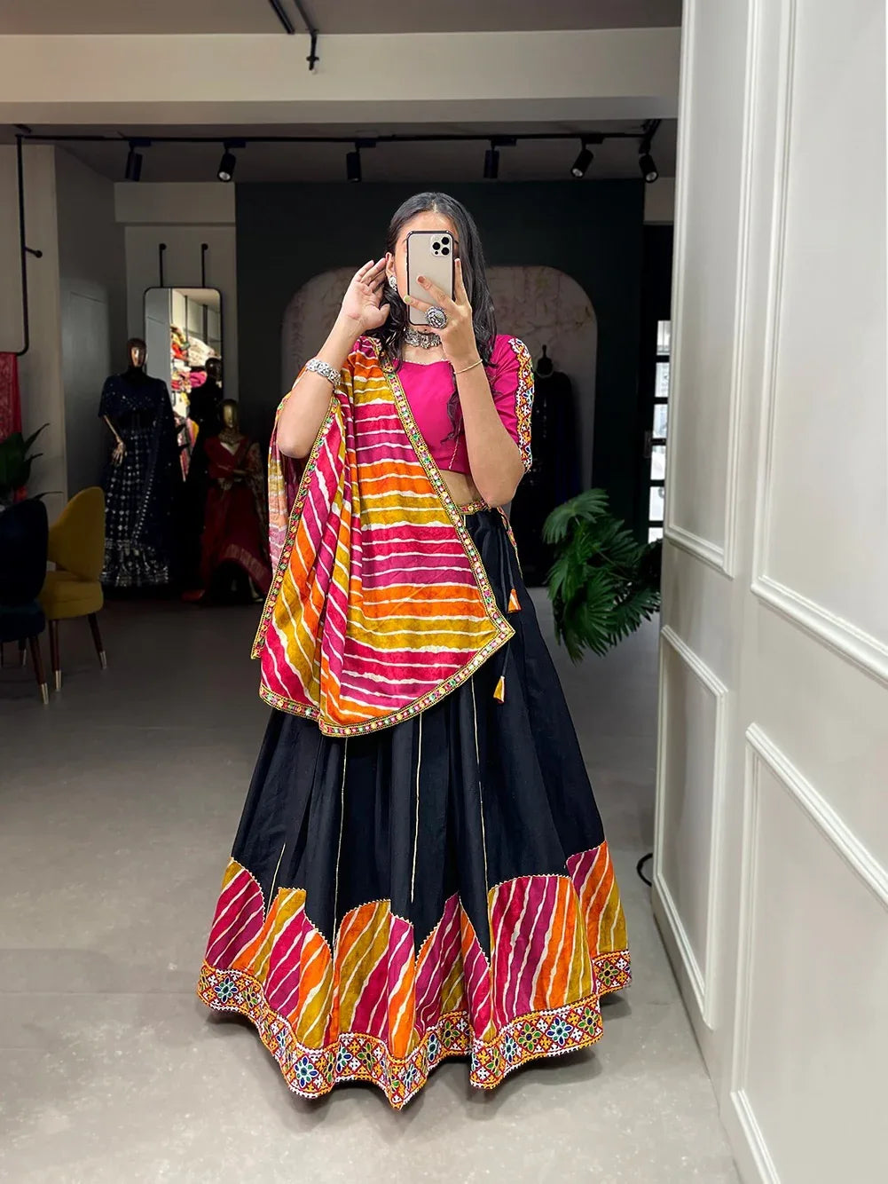 Navratri Wear Lehenga Choli D.No 1654 - Anant Exports