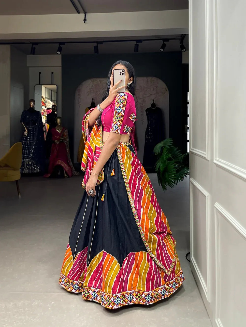 Navratri Wear Lehenga Choli D.No 1654 - Anant Exports