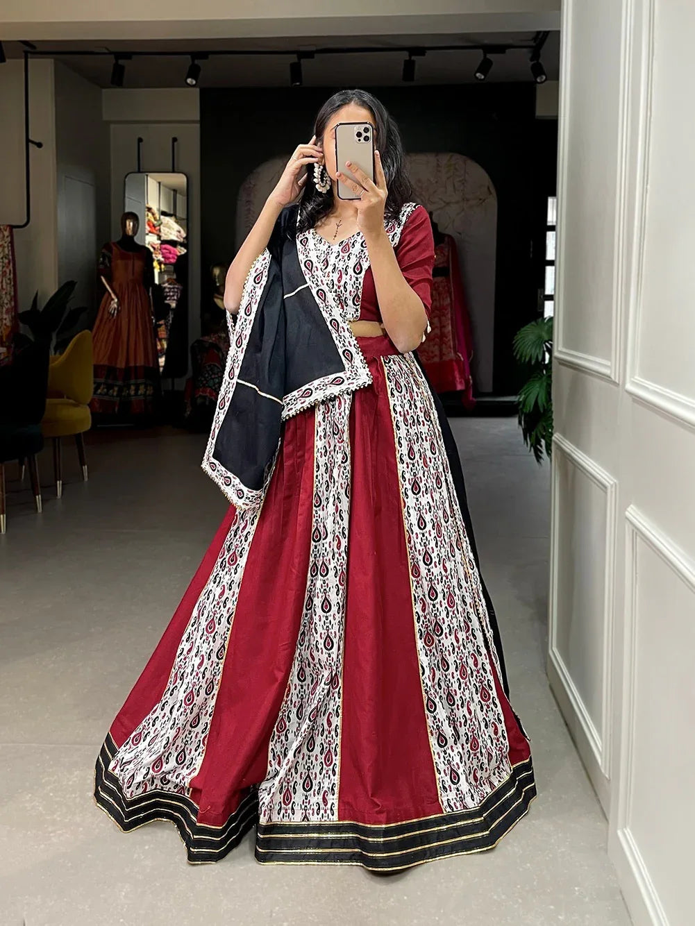 Navratri Wear Lehenga Choli D.No 1663 - Anant Exports