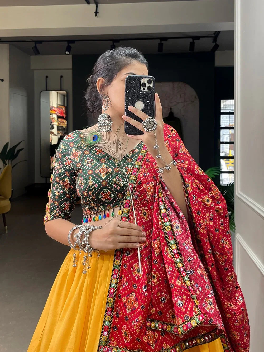 Navratri Wear Lehenga Choli D.No. 1668 - Anant Exports