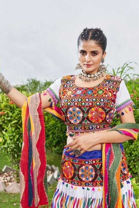 Dholida Vol - 2 Designer Party Wear Navratri Chaniya Choli D.No. 2005 - Anant Exports