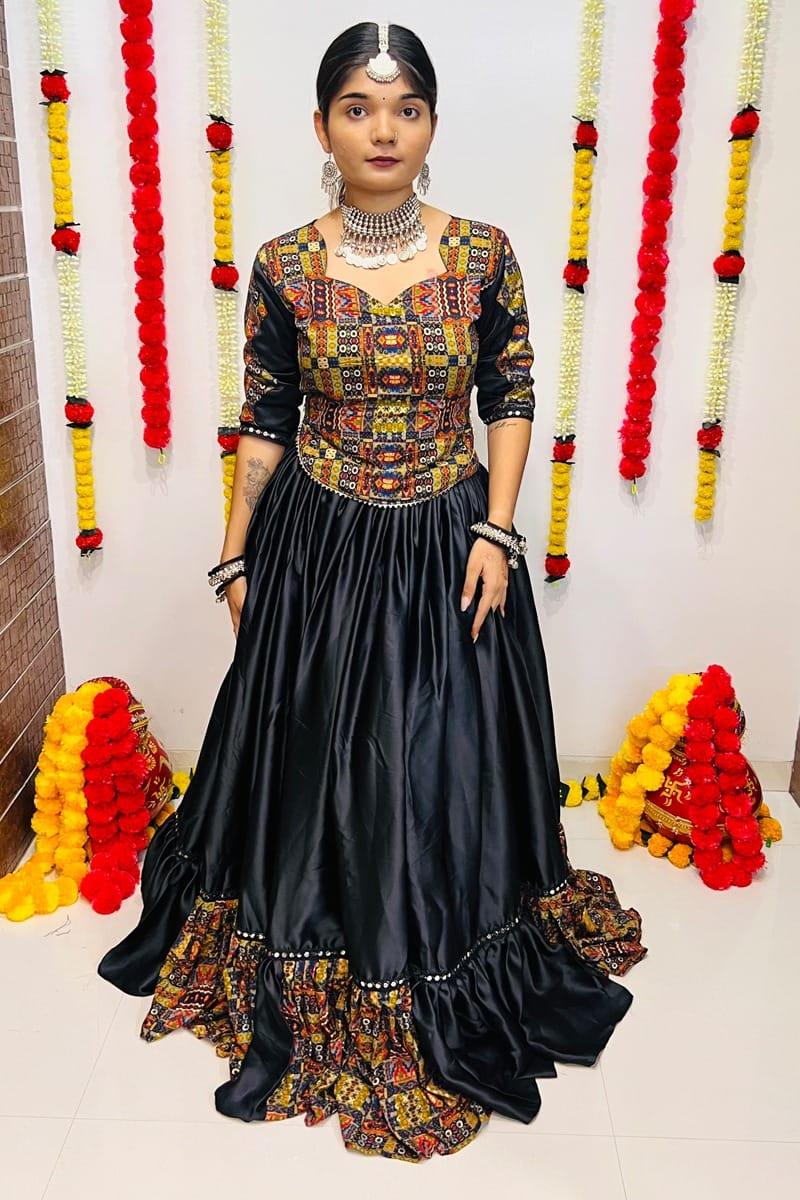 NAVRATRI WEAR CHANIYA CHOLI D.NO. 7058 - Anant Exports