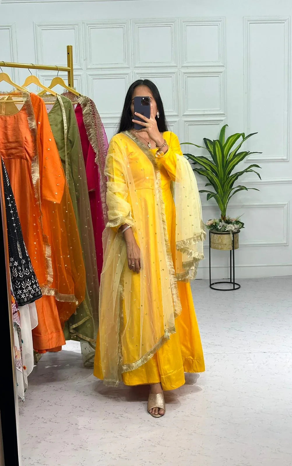 Wedding Wear Fancy Gown D.No. 1030 - Anant Exports