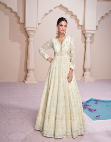 Sayuri Farida Georgette Designer Gown