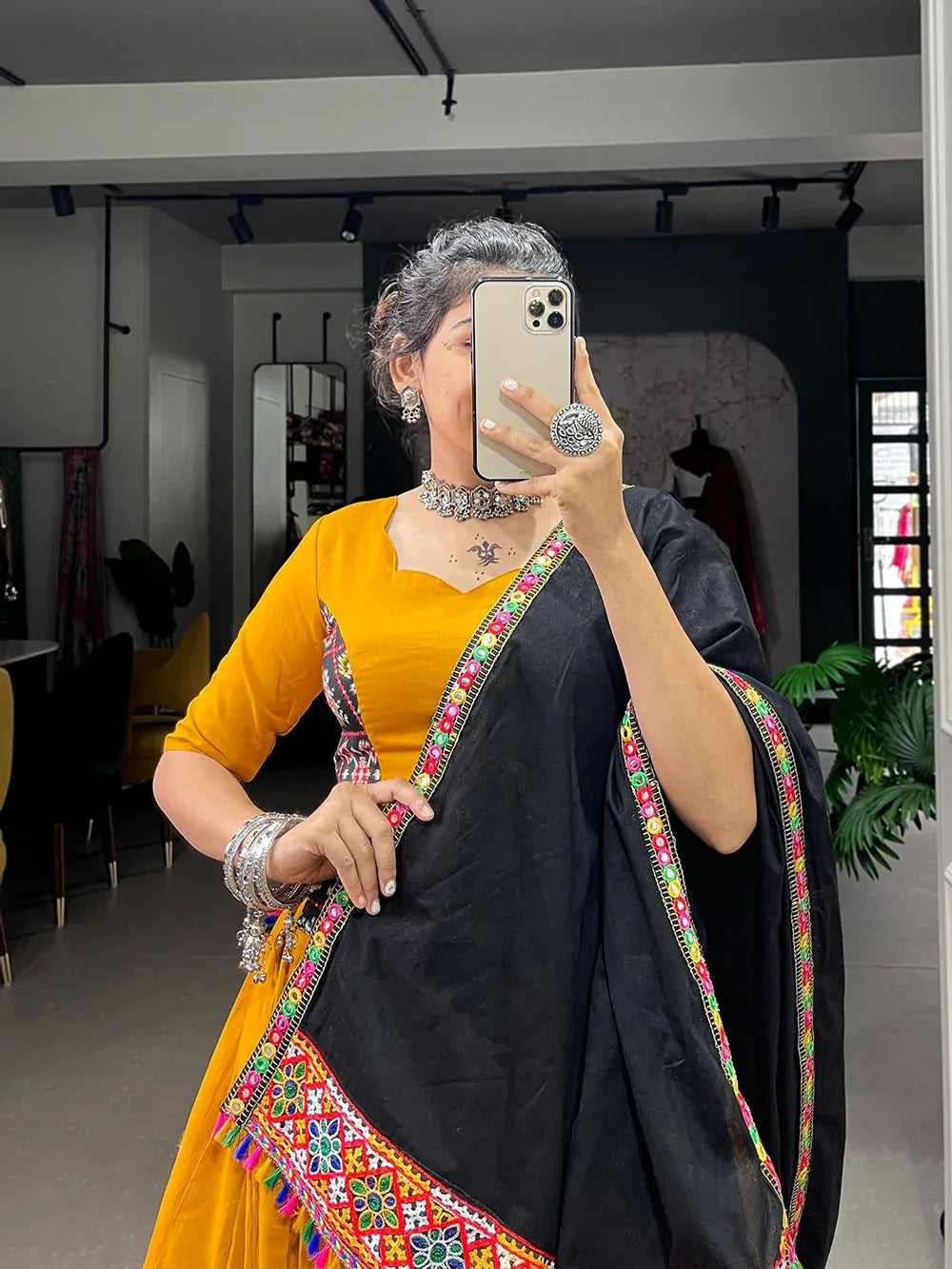 Navratri Wear Traditional Gamthi Mirror Work Lehenga Choli D.No. 1661 - Anant Exports