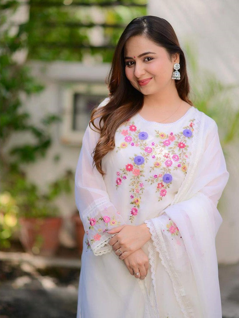 White Georgette Kurti Set with Floral Embroidery & Dupatta