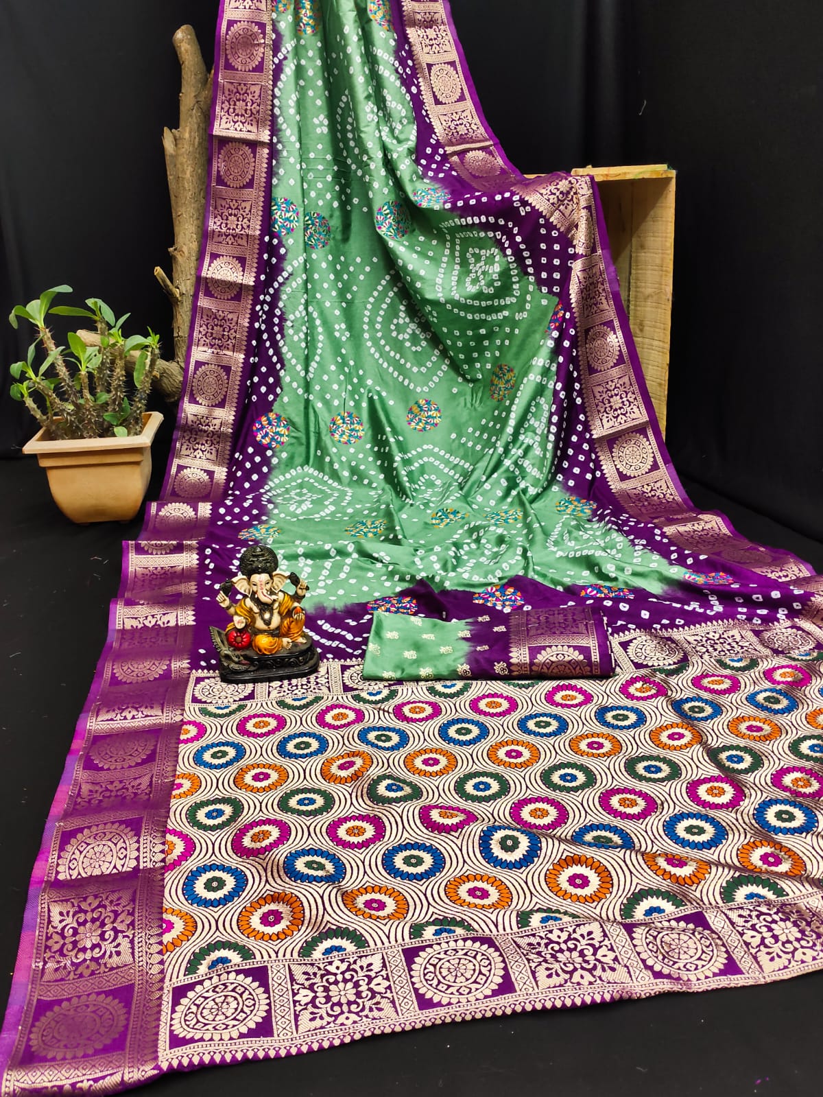 Bandhej Saree