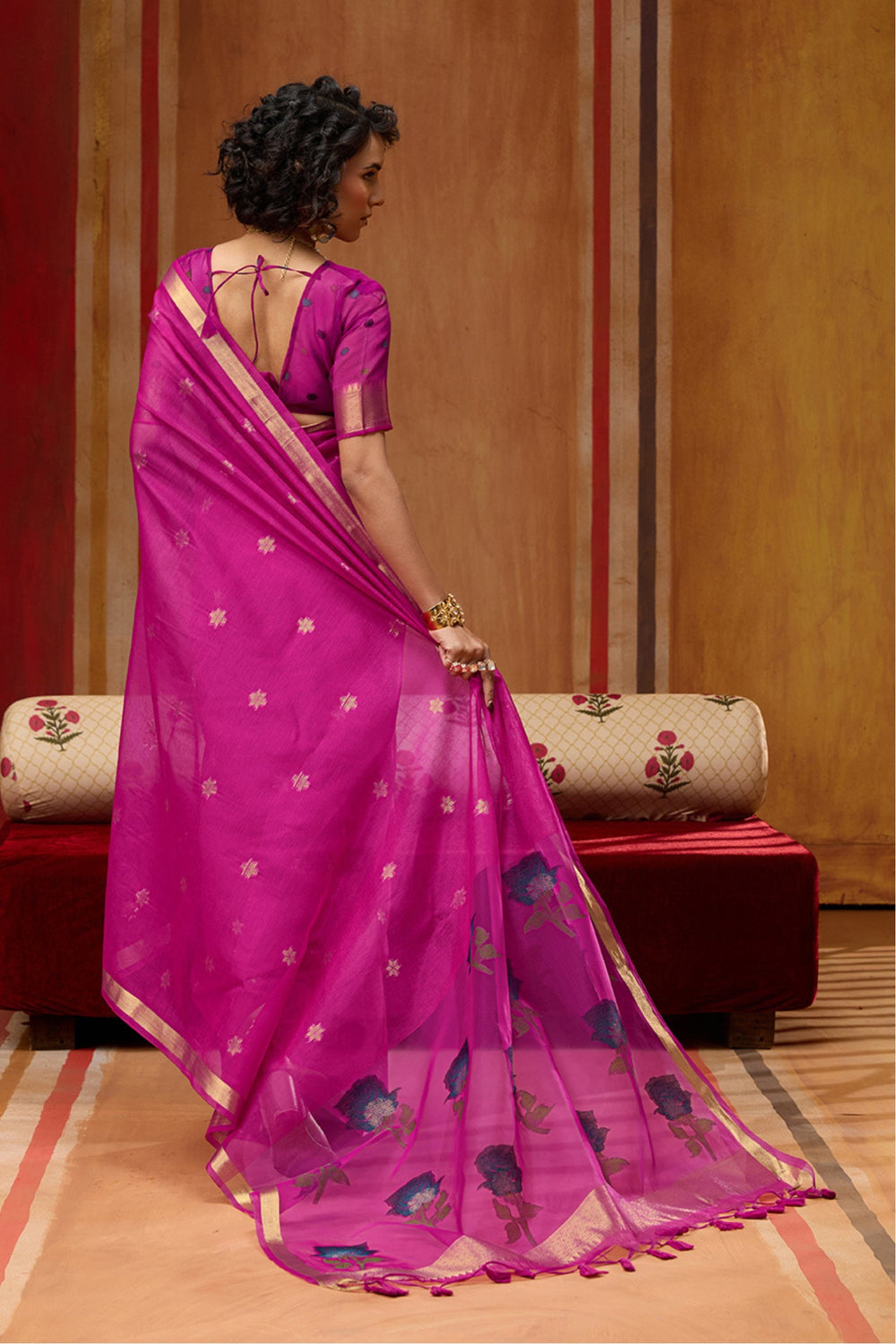 Pink Pure Soft Moonga Cotton Handloom Saree 