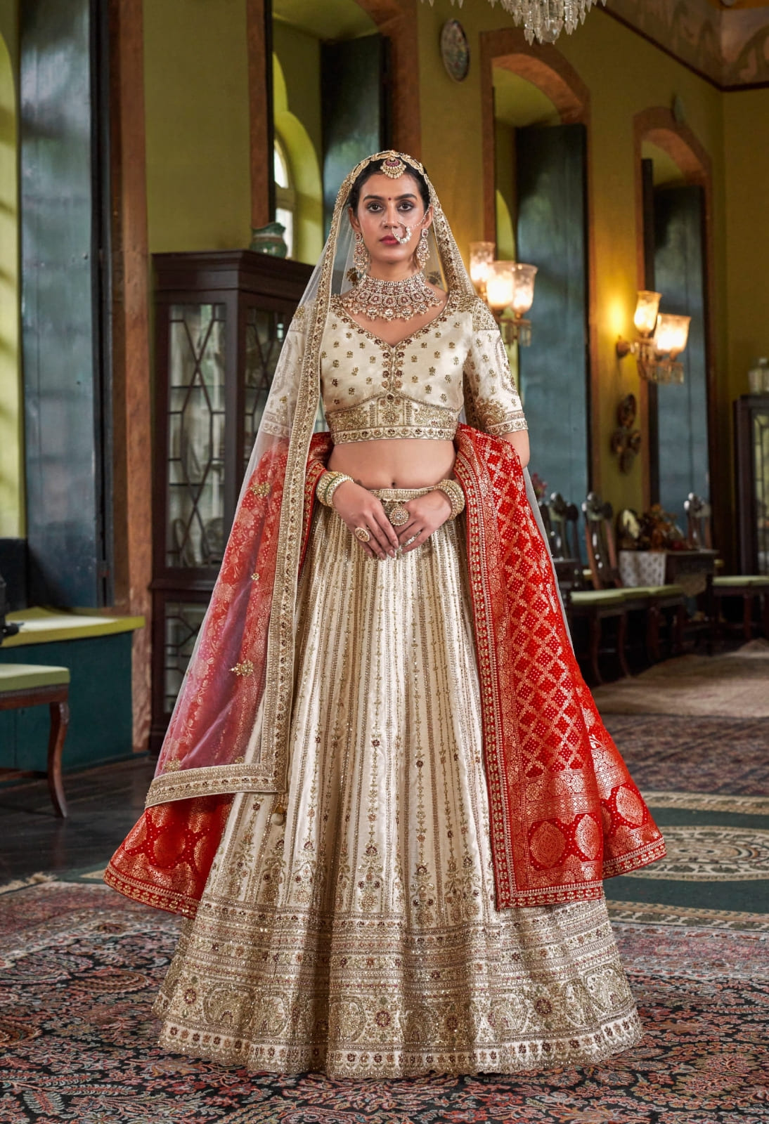 White bridal lehenga with double dupatta for wedding 