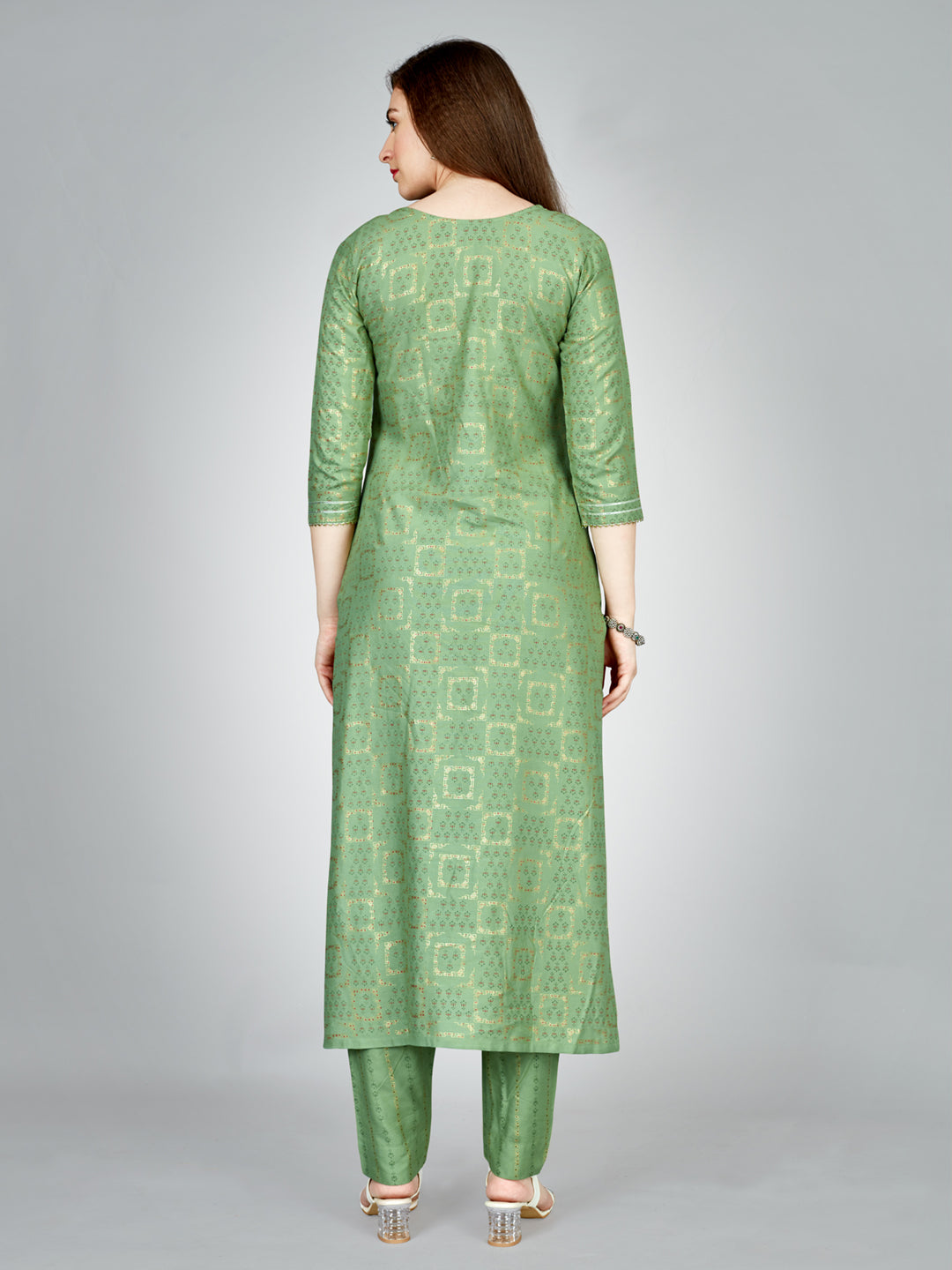 Pista Pure Soft Heavy Reyon Cotton Blend Print Salwar Suit