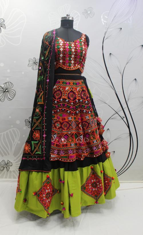 Beautiful Designer Navratri Garba Special Chaniya Choli