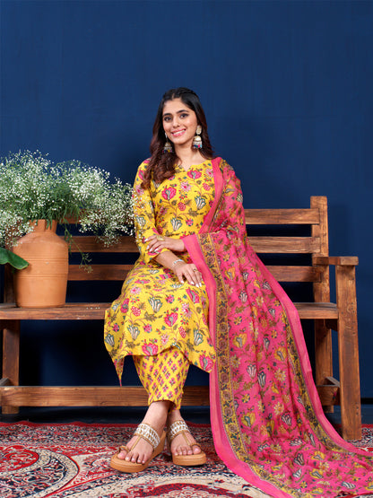 Kurti Set