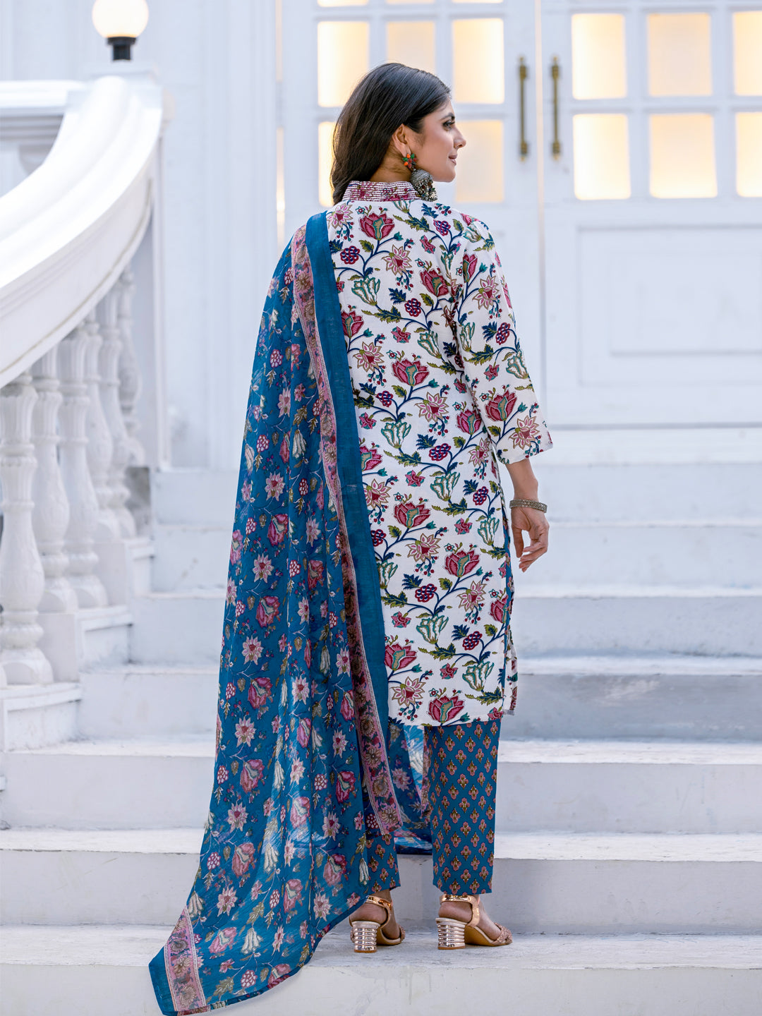White Pure Soft Rayon Print with Thread Work Salwar Suit 