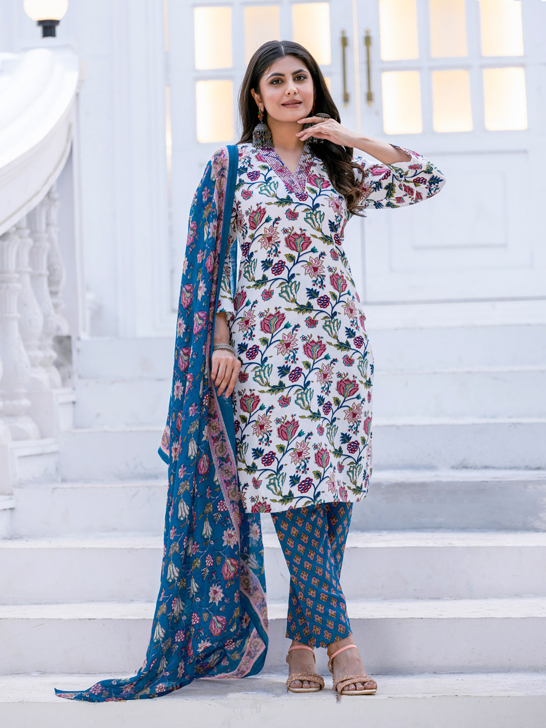 White Pure Soft Rayon Print with Thread Work Salwar Suit 