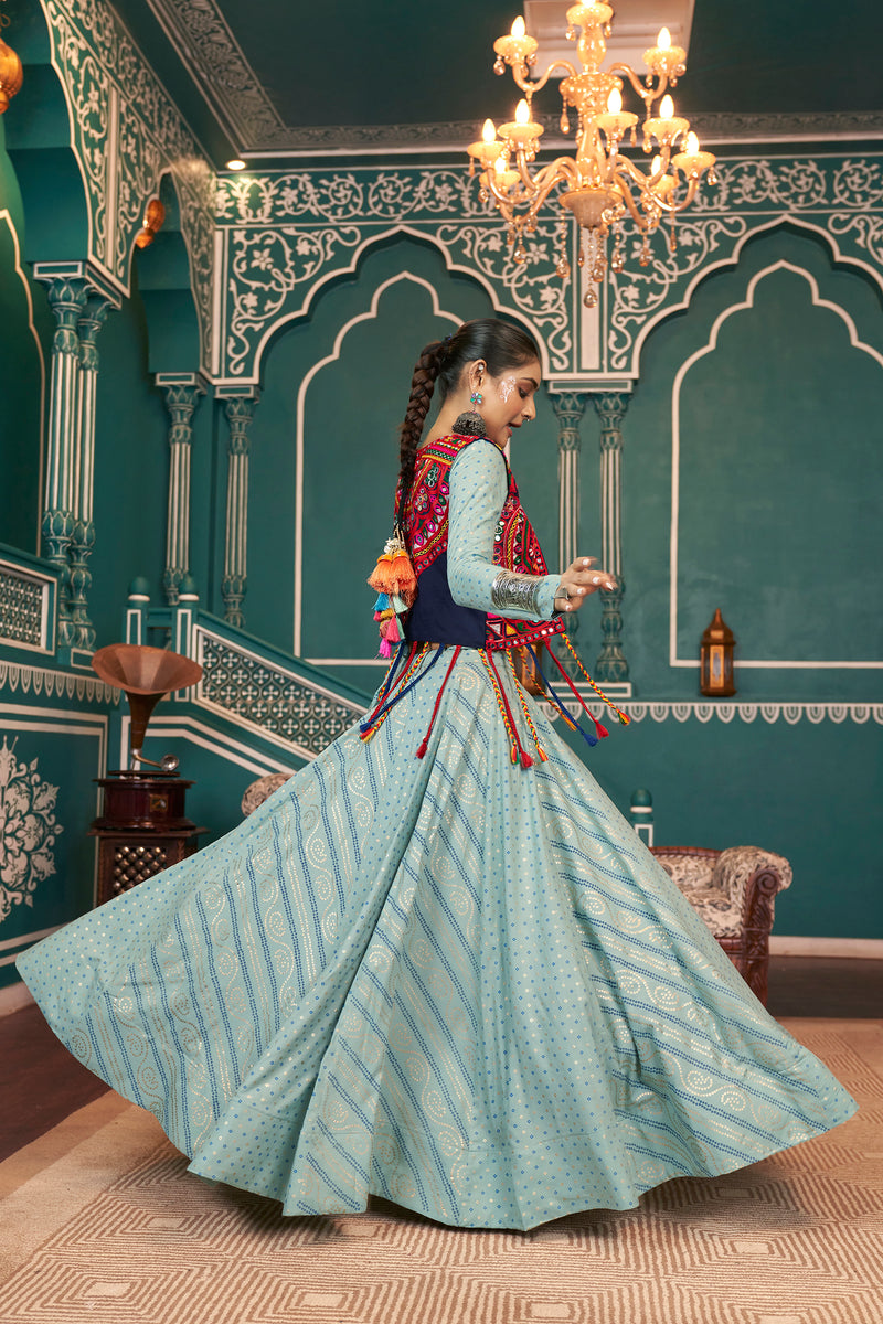 Designer chaniya choli with thread and mirror work

