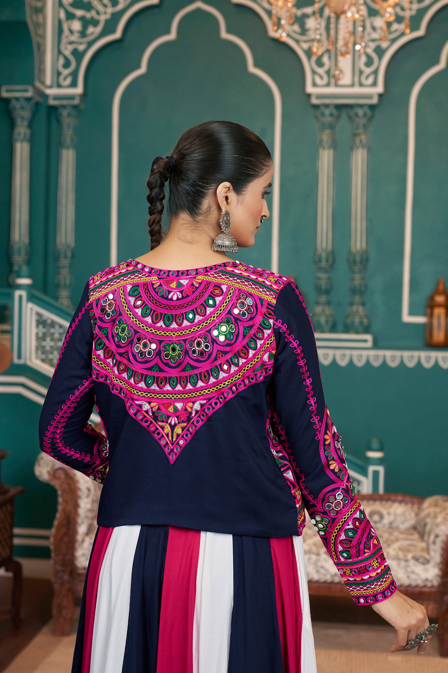 Stylish Garba outfit with 7.3 meter flare

