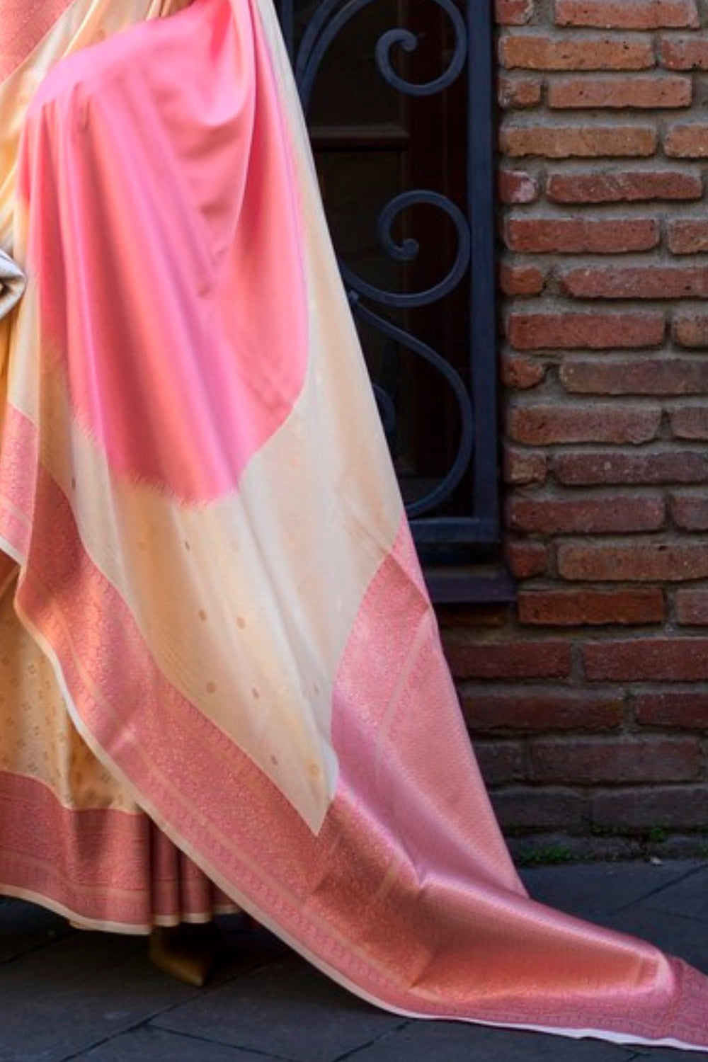 Cream Pure Soft Banarasi Handloom Banarasi Saree 