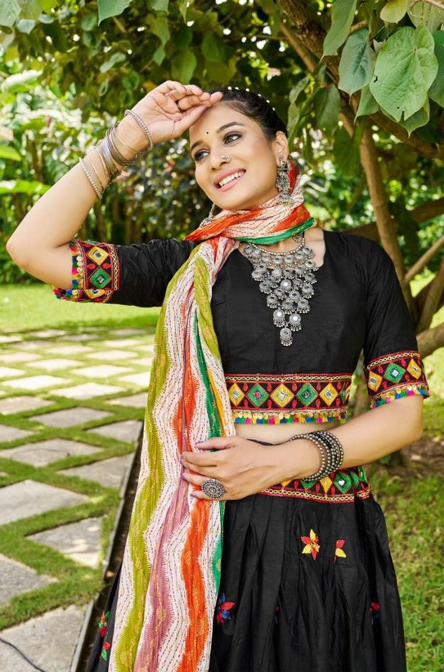 Sahiyar Vol-3 Designer Party Wear Navratri Chaniya Choli D.No. 4002