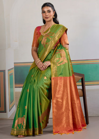 Green Pure Soft Silk Handloom Saree Panetar Saree Anant Tex Exports Pvt.Ltd..
