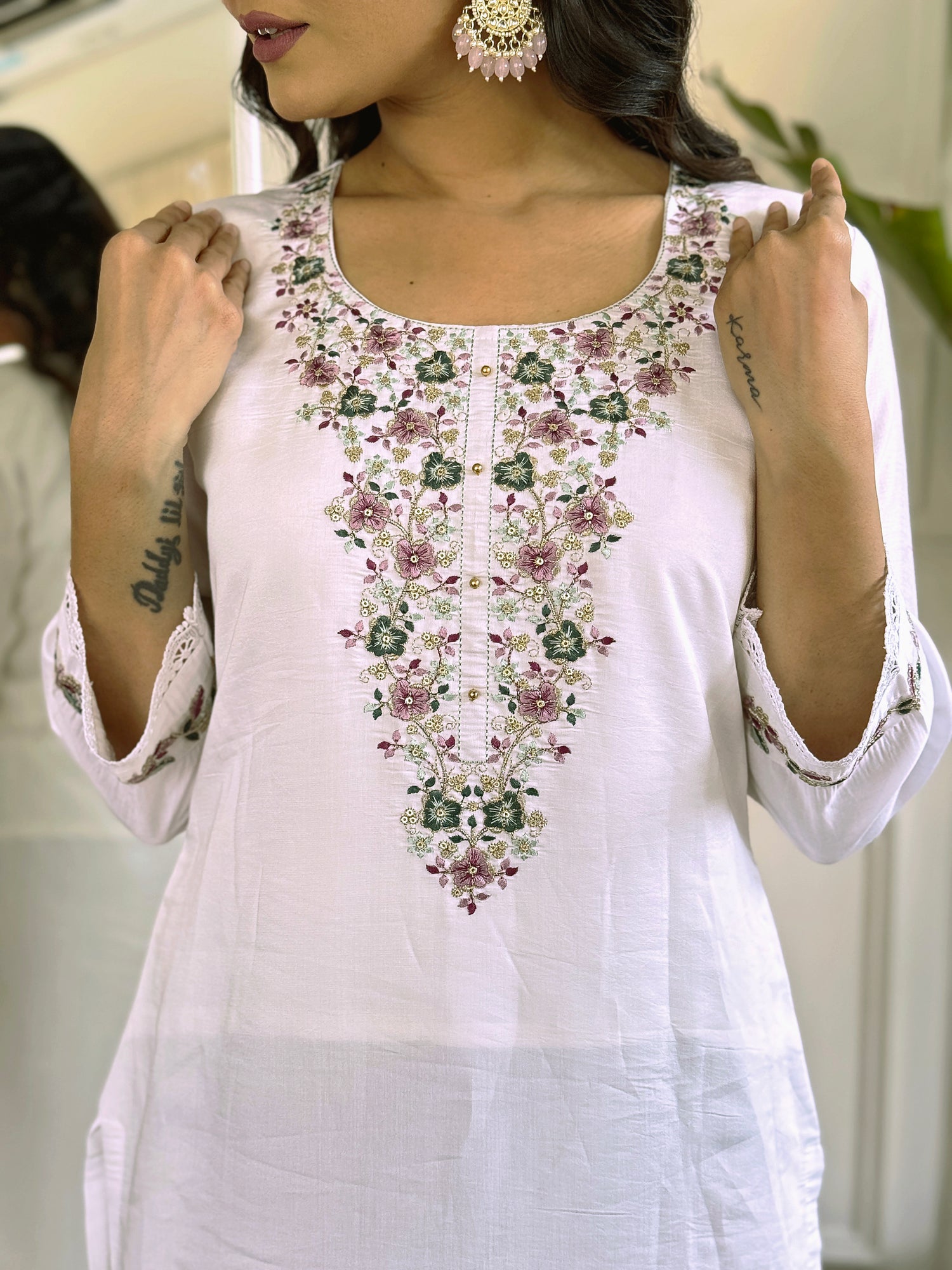 White &amp; Pink Viscose Chanderi Kurti Set with Floral Embroidery