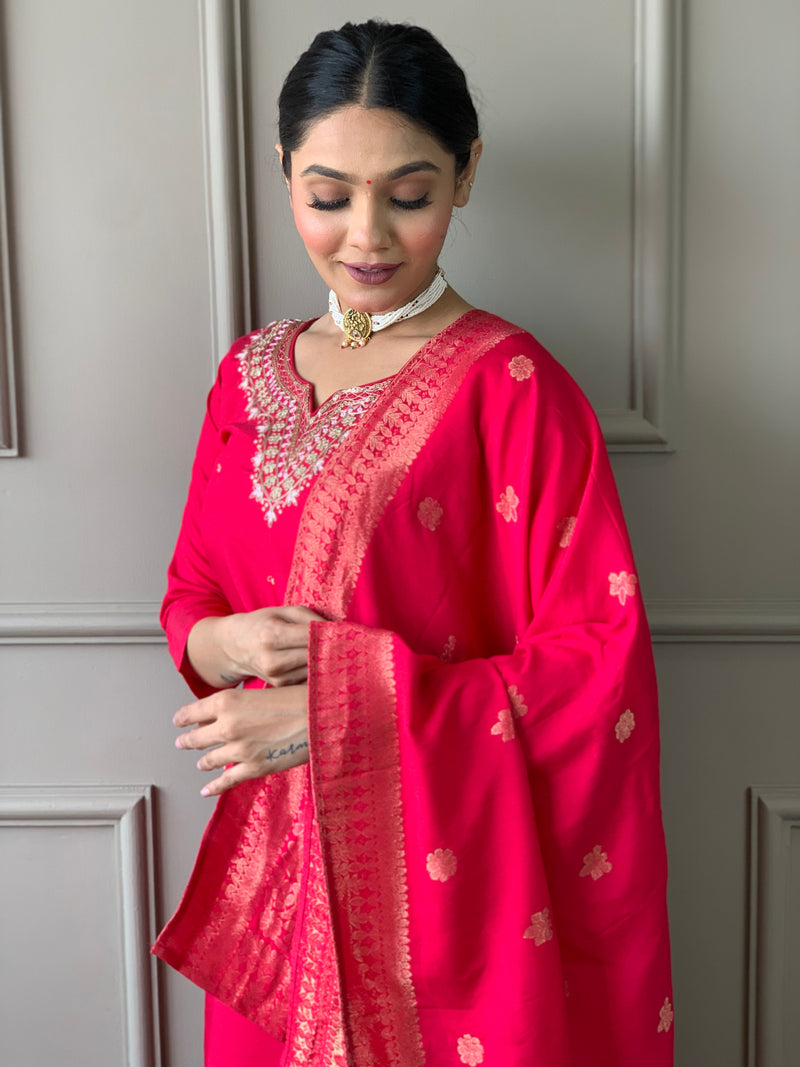 Red Viscose Chanderi Kurti Set with Jacquard Dupatta