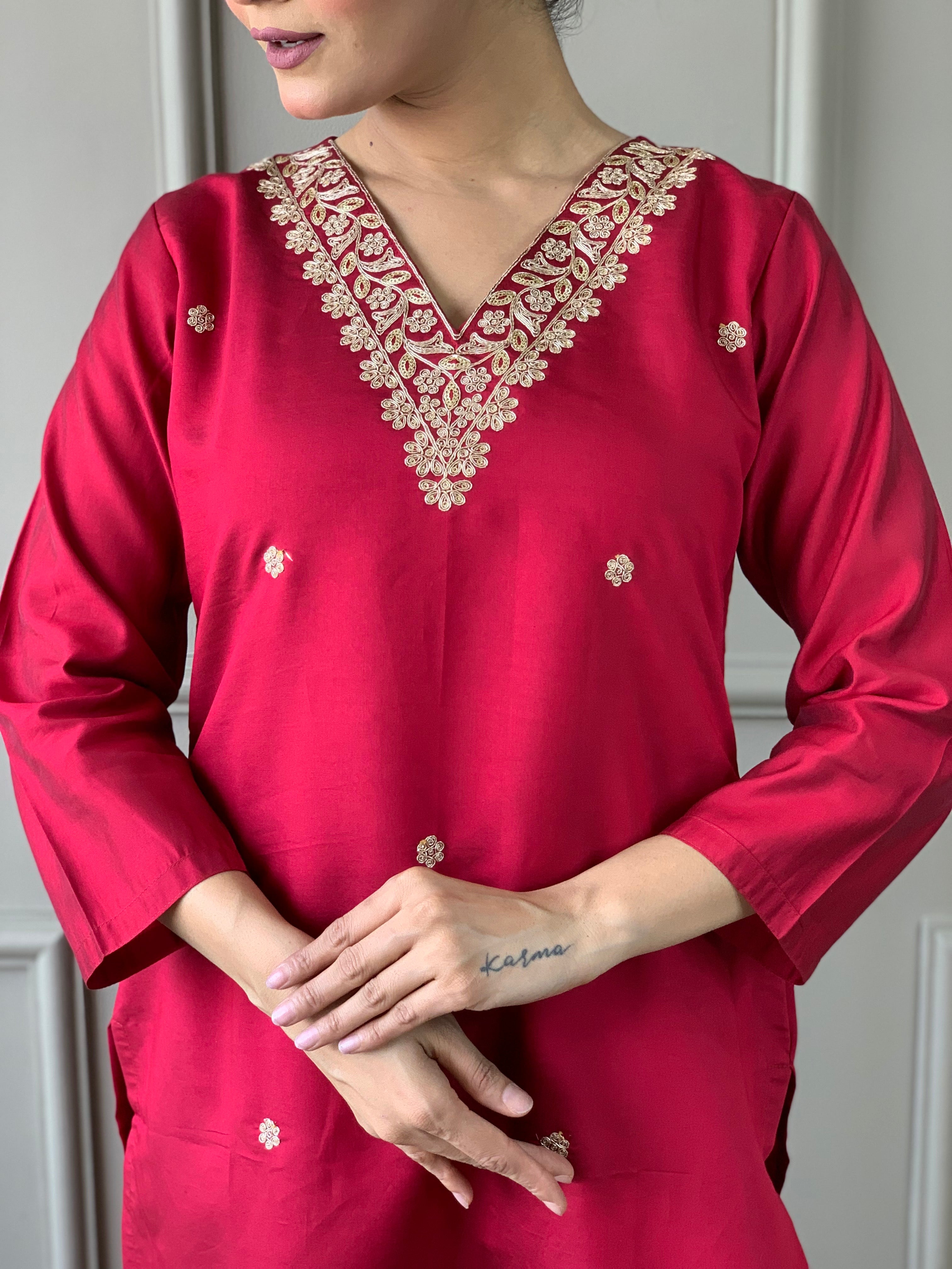 Red Viscose Chanderi Kurti Set with Floral Nylon Tebby Dupatta