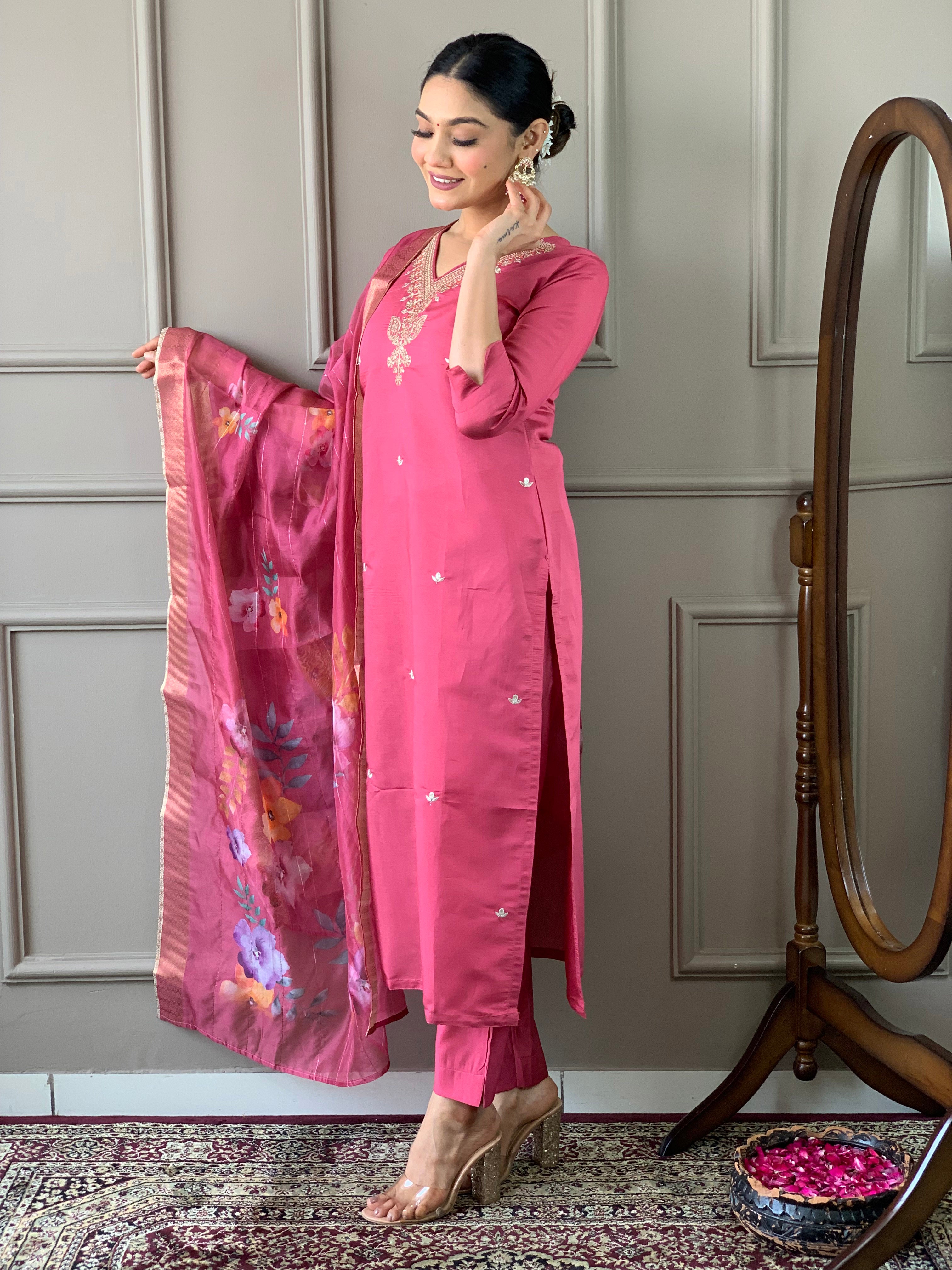 Pink Viscose Chanderi Kurti Set with Floral Jacquard Dupatta