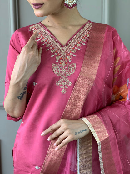 Pink Viscose Chanderi Kurti Set with Floral Jacquard Dupatta