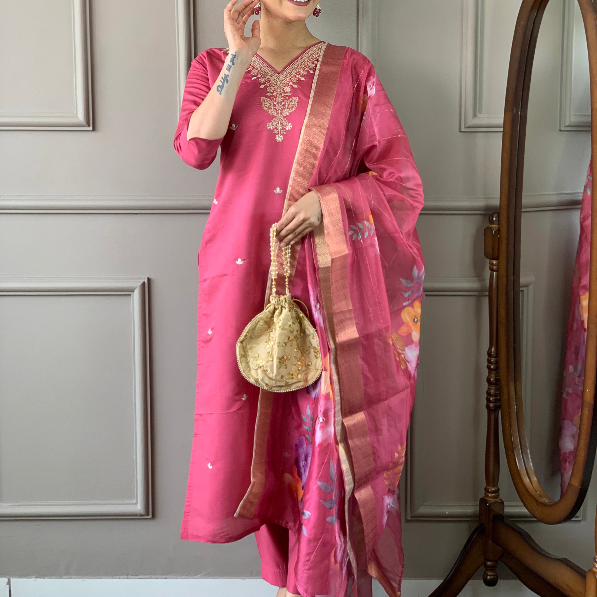 Pink Viscose Chanderi Kurti Set with Floral Jacquard Dupatta