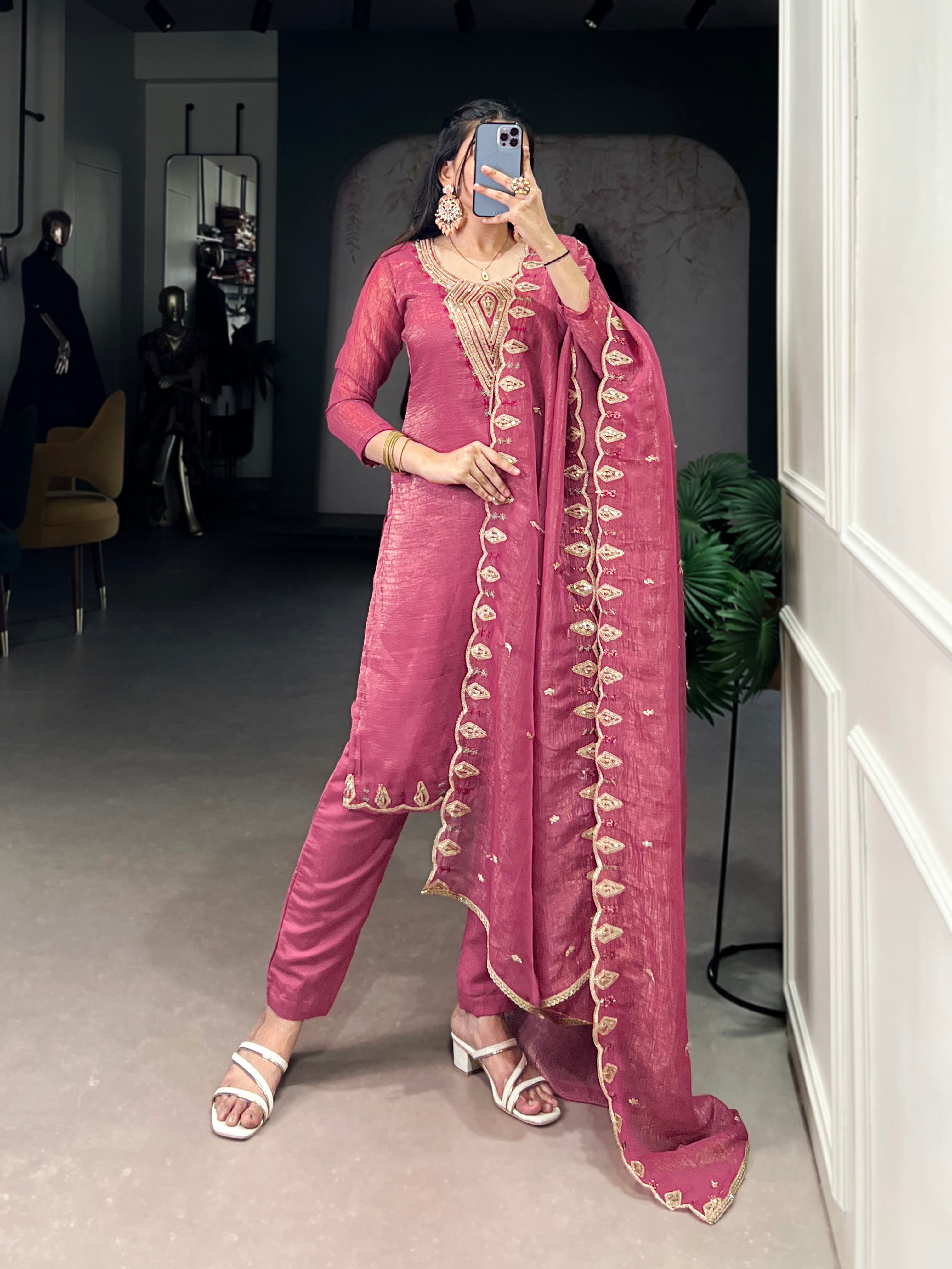 Salwar Suit