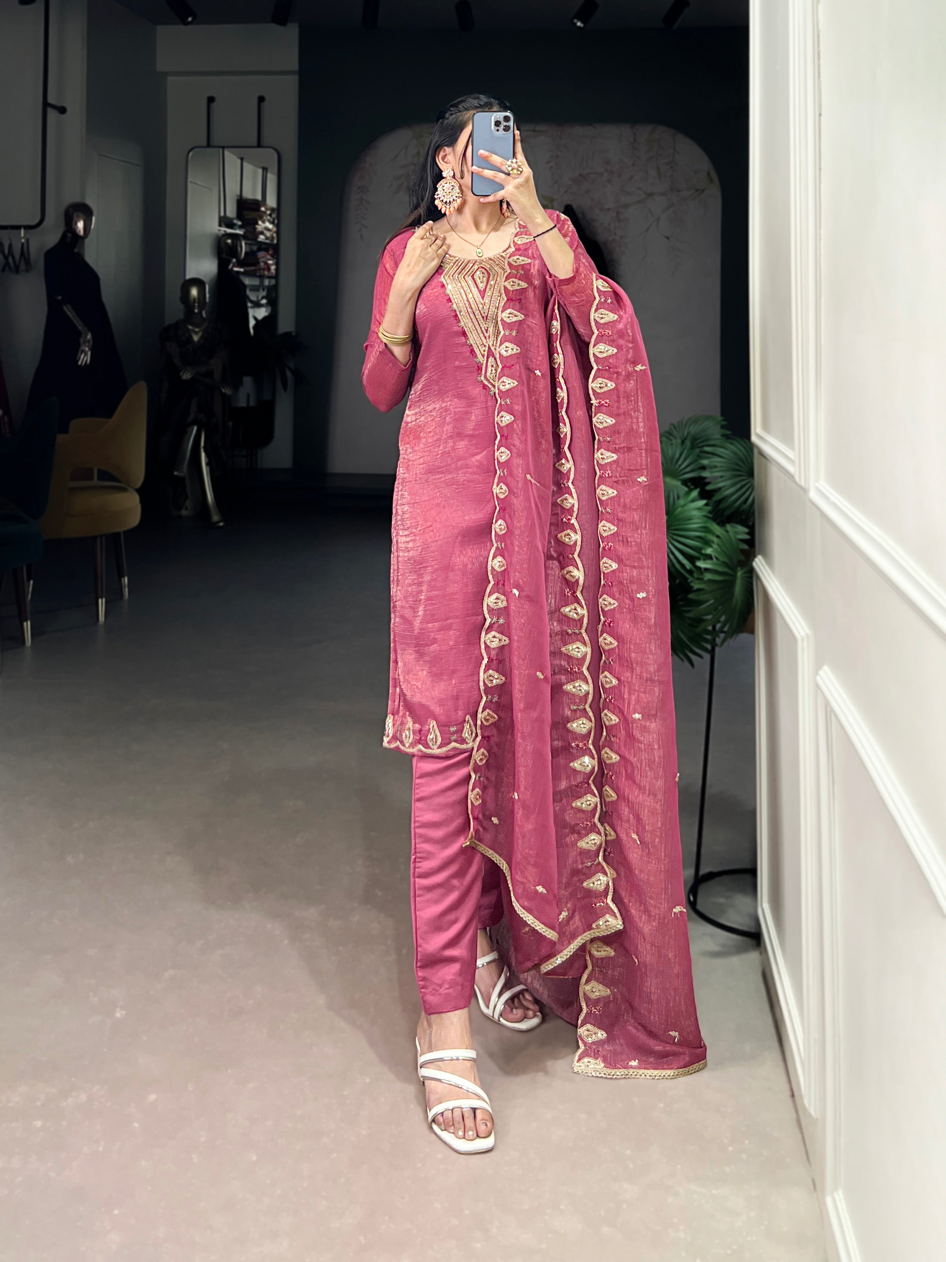 Salwar Suit