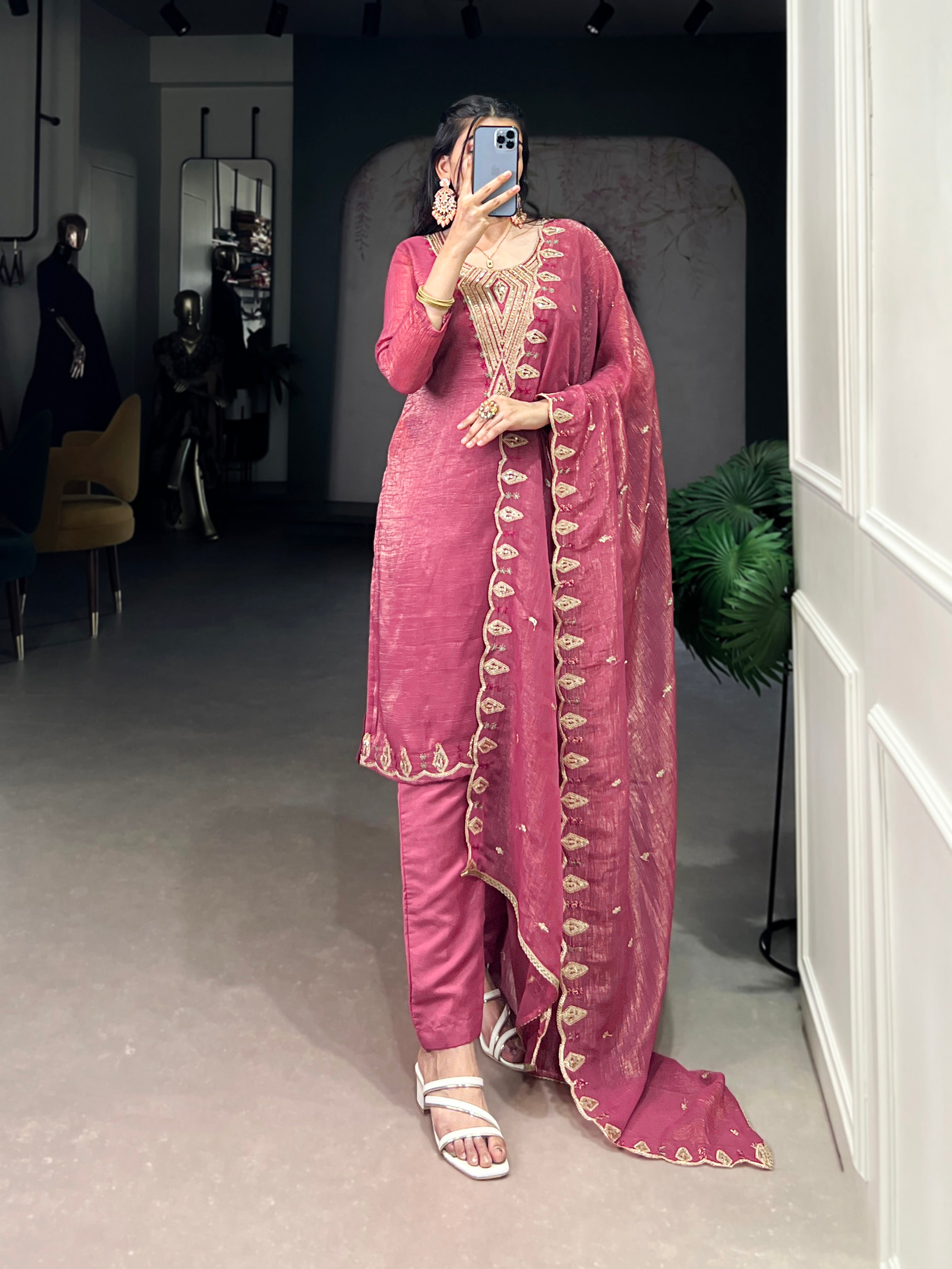 Salwar Suit