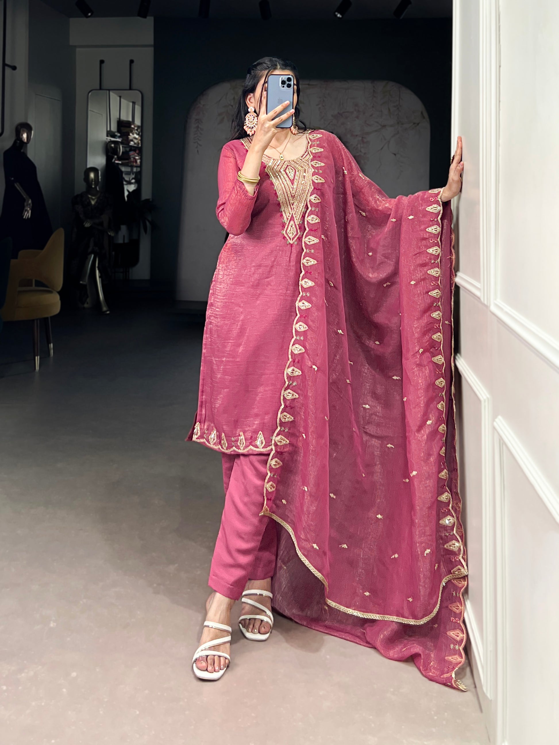Salwar Suit