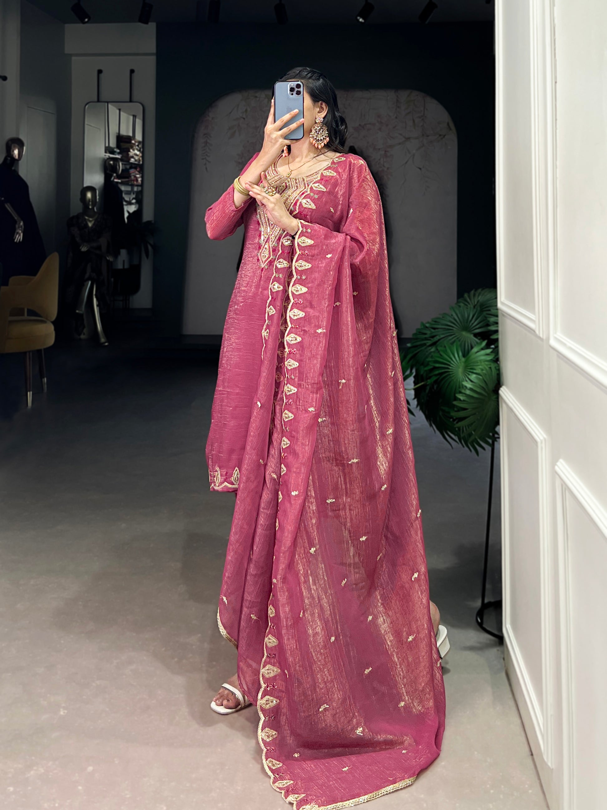 Salwar Suit