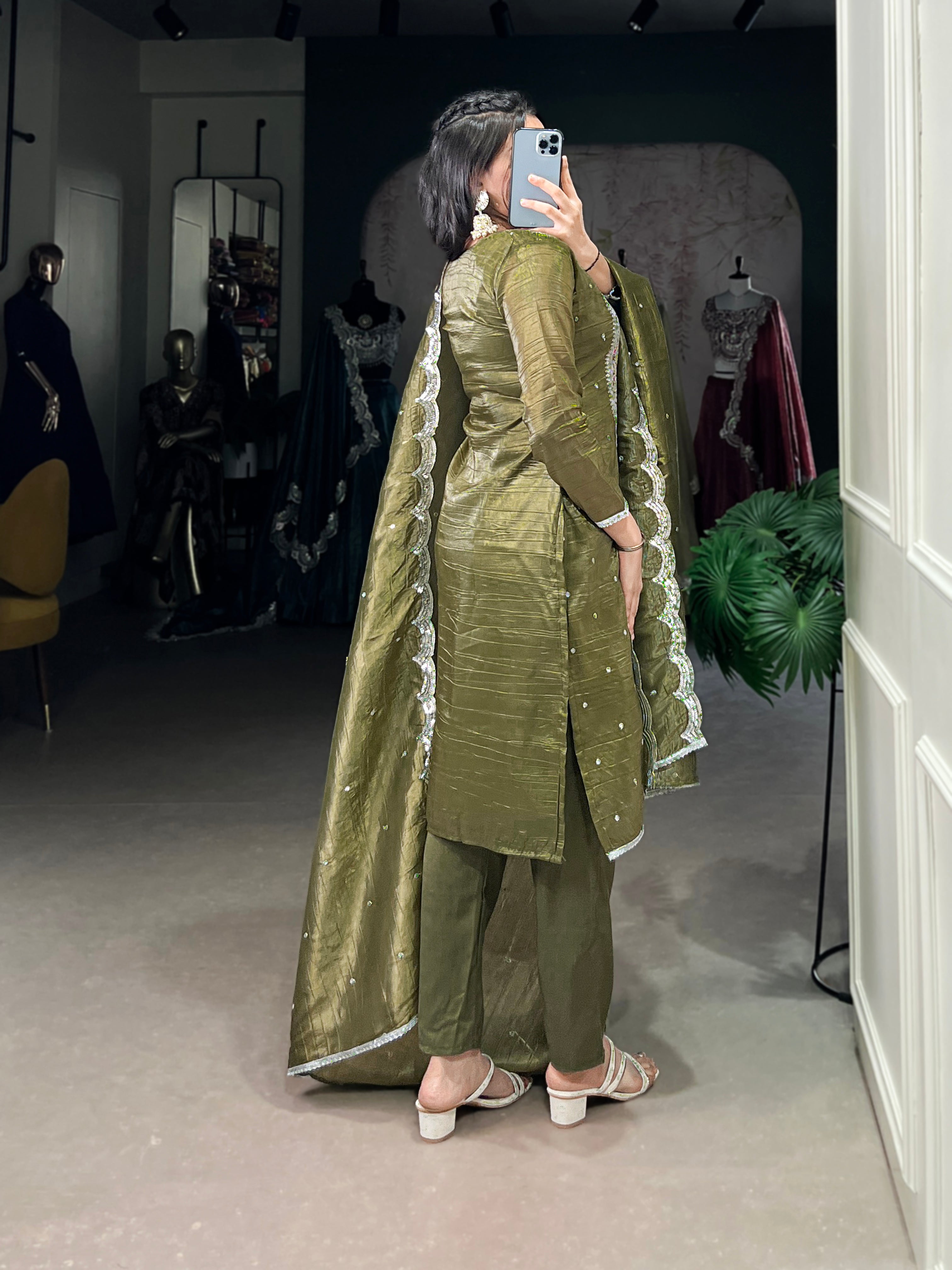 Salwar Suit