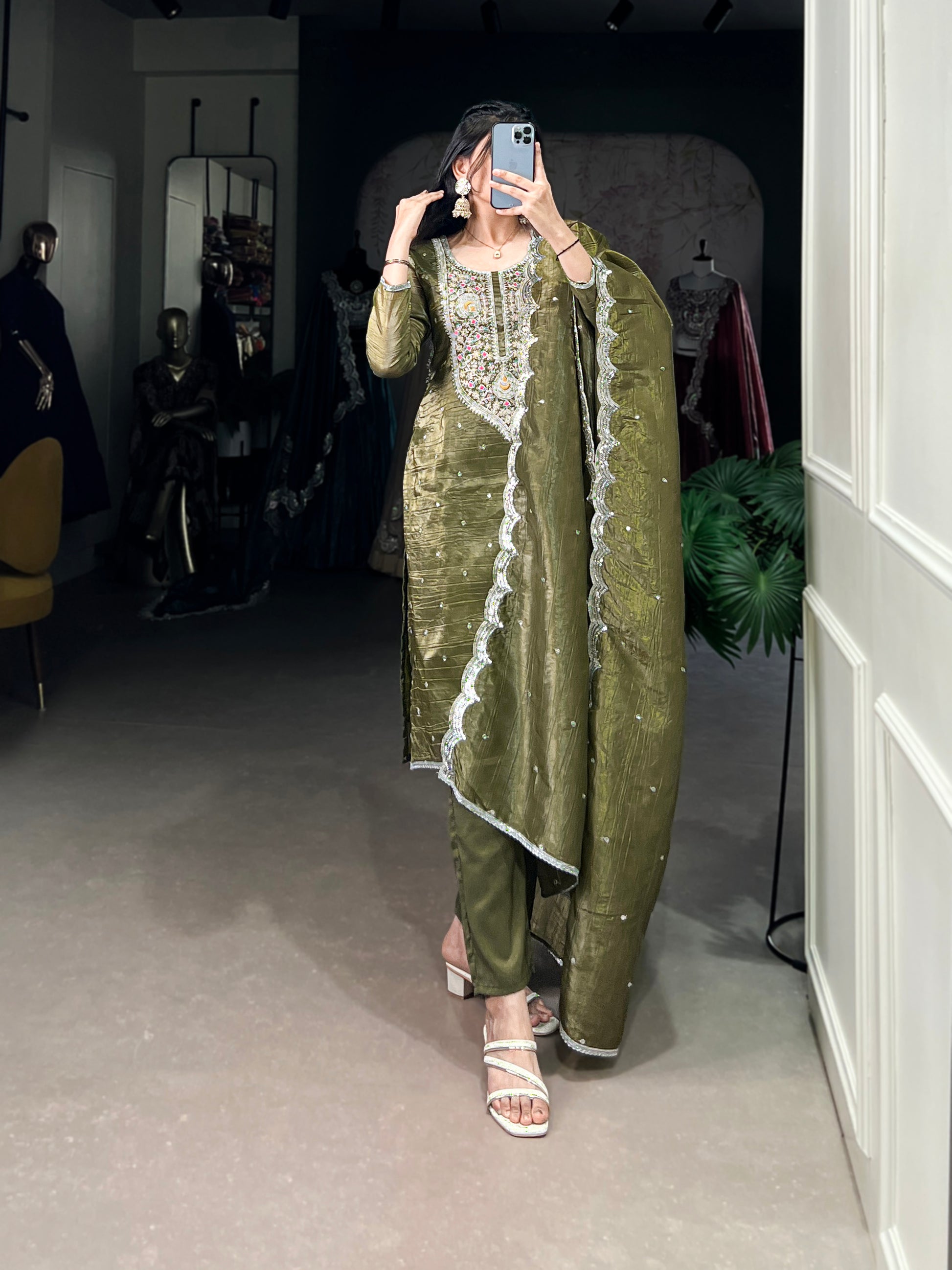 Salwar Suit