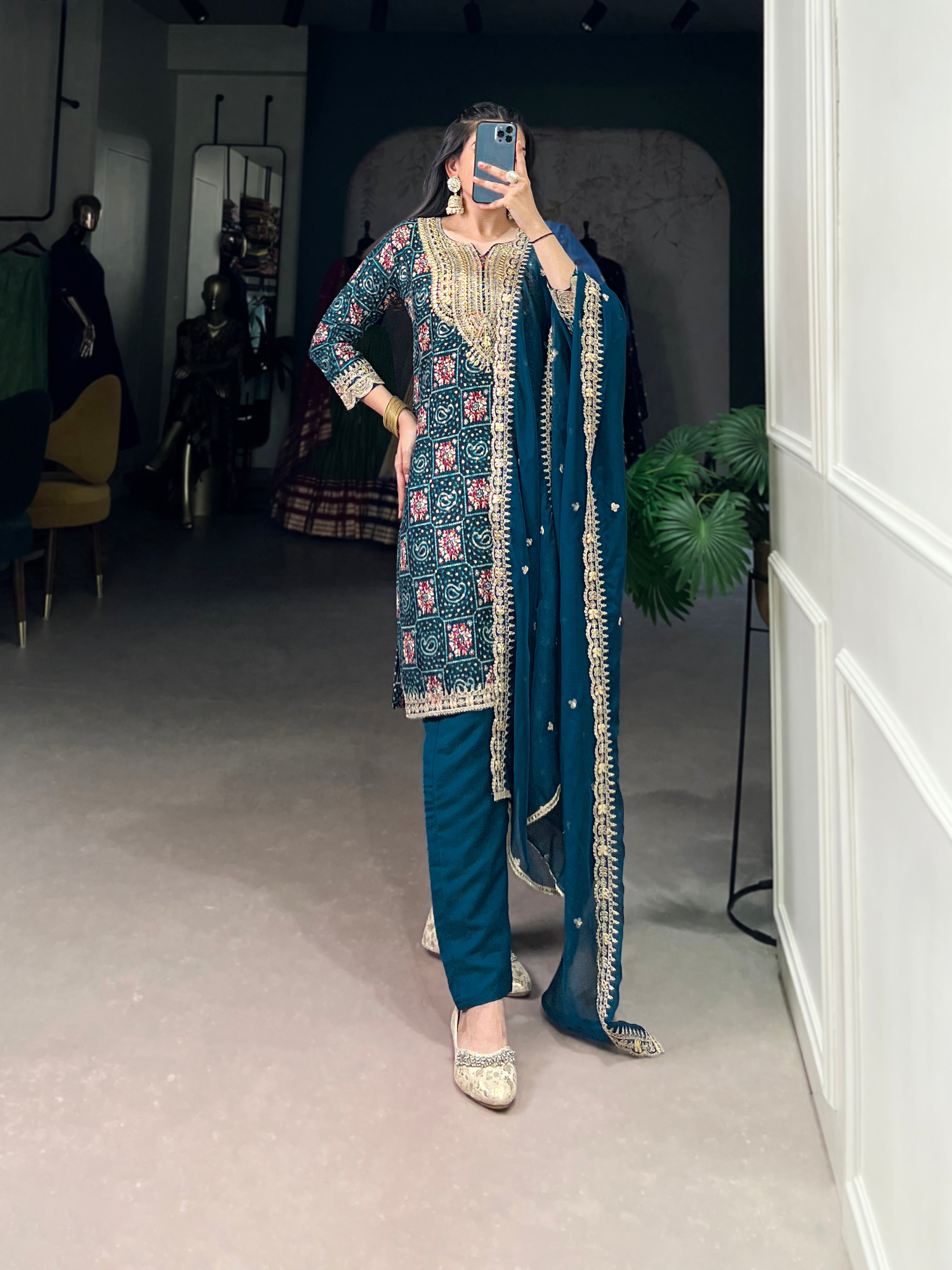 Salwar Suit
