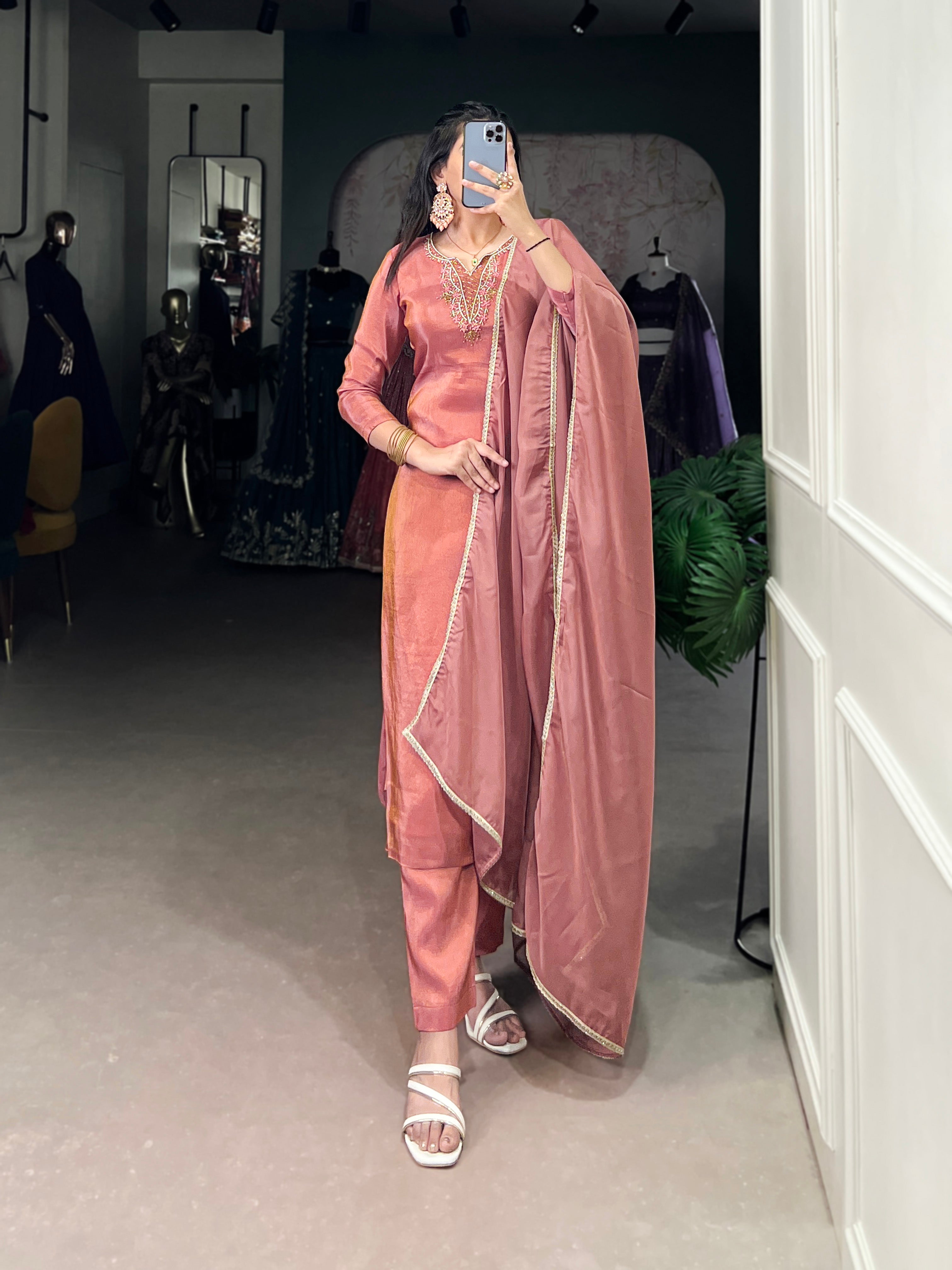 Salwar Suit