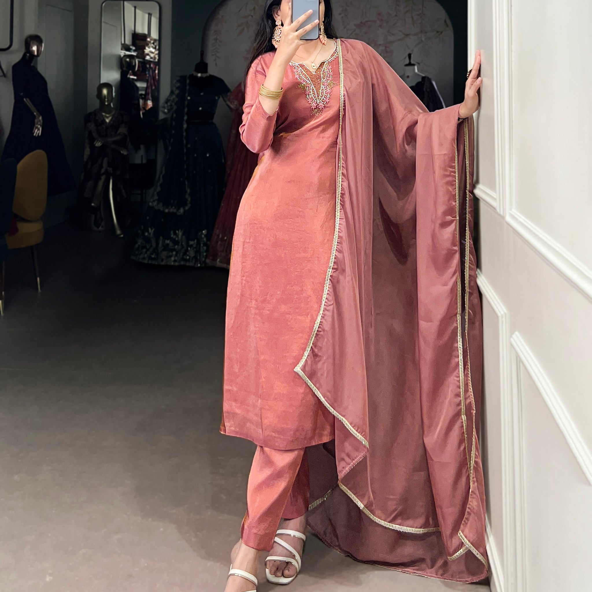 Salwar Suit