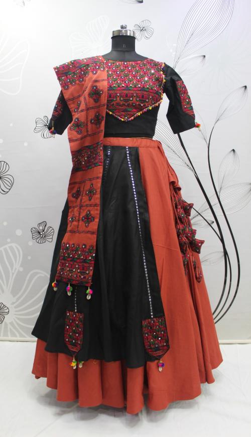 Beautiful Designer Navratri Garba Special Chaniya Choli