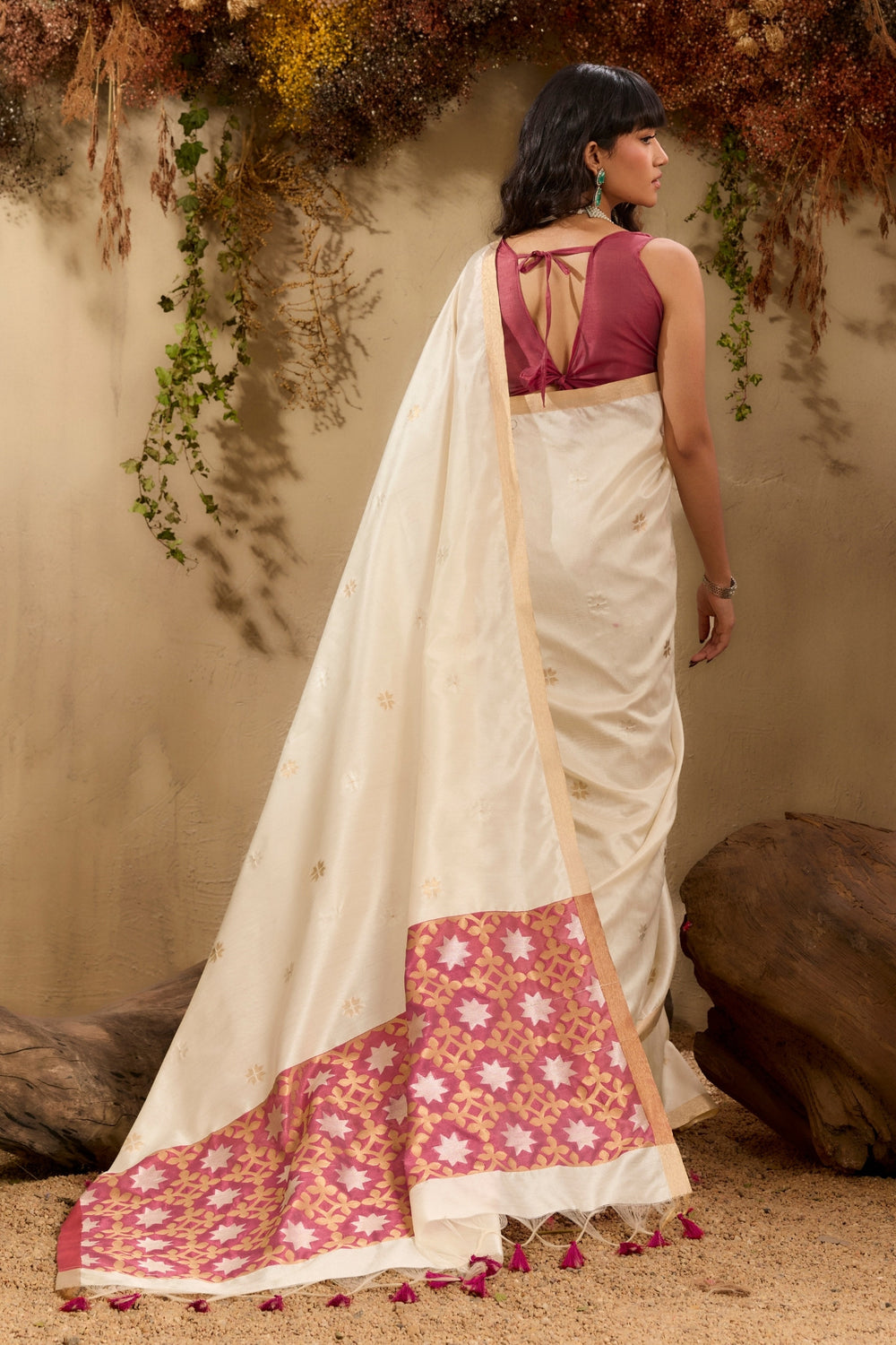 White Pure Tussar Handloom Silk Saree 