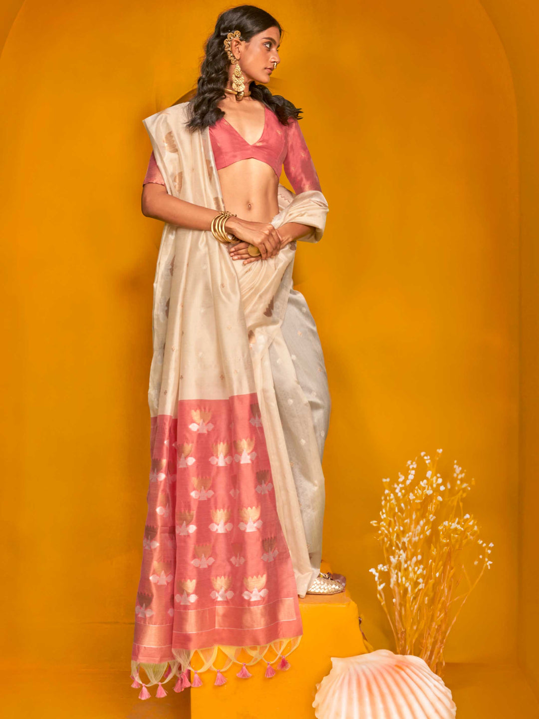 Ivory Cream Tussar Handloom Silk Saree 