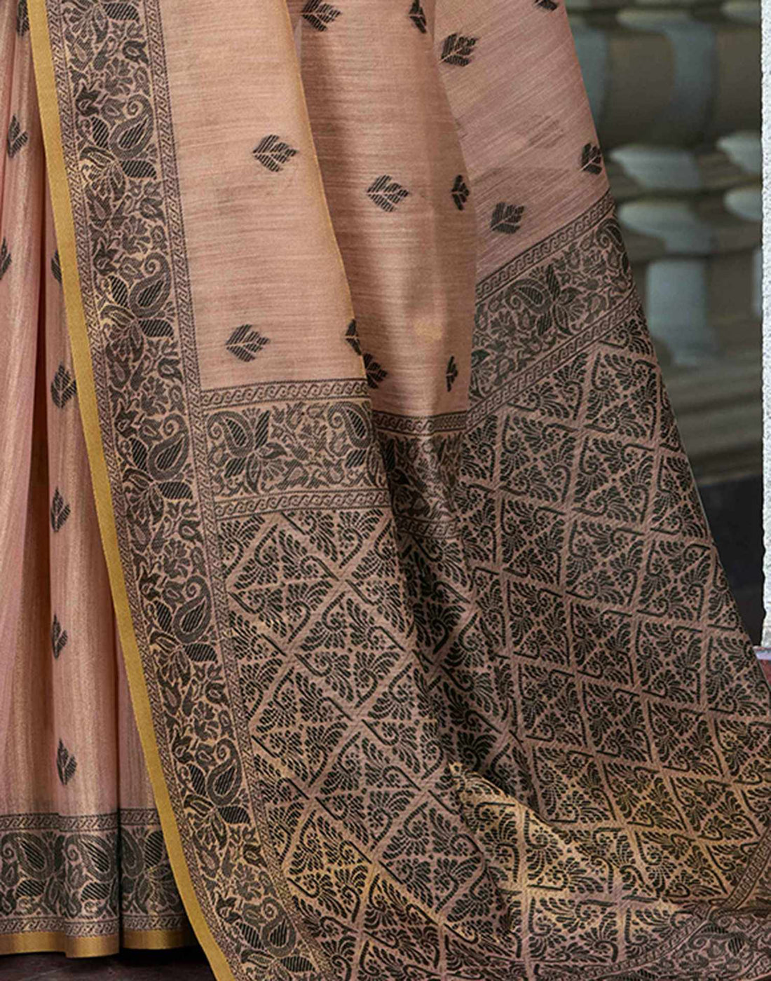 Peach Pure Tussar Linen Handloom Silk With Weaving Silk Saree 