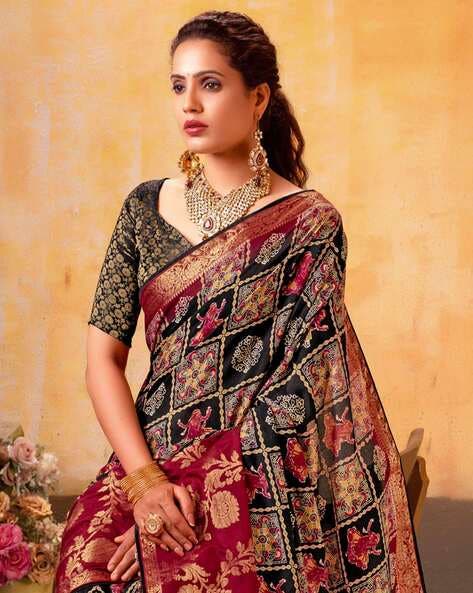 Black Pure Maslin Jeqard Silk Patan Patola Silk Saree 