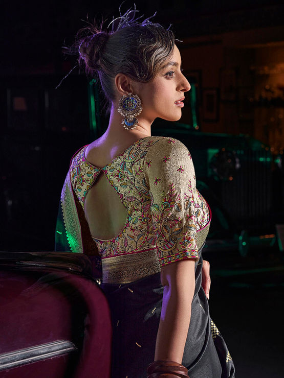 Black Pure Silk with 3D weaved Pallu &amp; Heavy Embroidery Banarasi Saree 