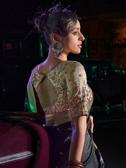 Black Pure Silk with 3D weaved Pallu &amp; Heavy Embroidery Banarasi Saree 